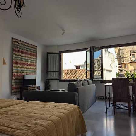 Apartamentos Plaza Cordoba Luaran gambar
