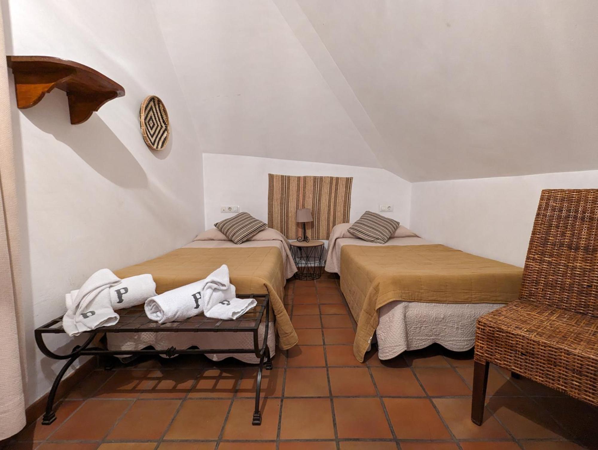 Apartamentos Plaza Cordoba Luaran gambar