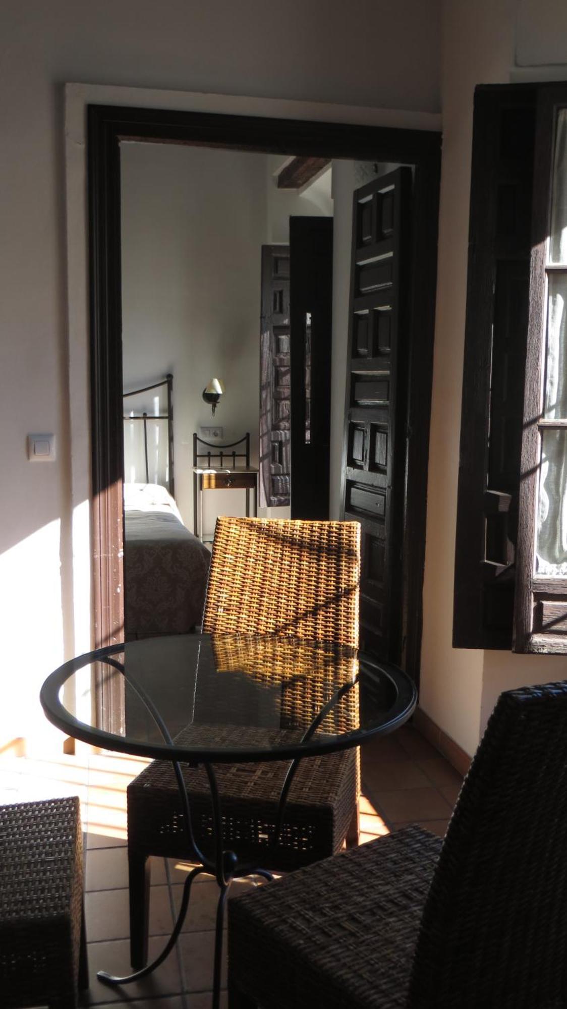 Apartamentos Plaza Cordoba Bilik gambar