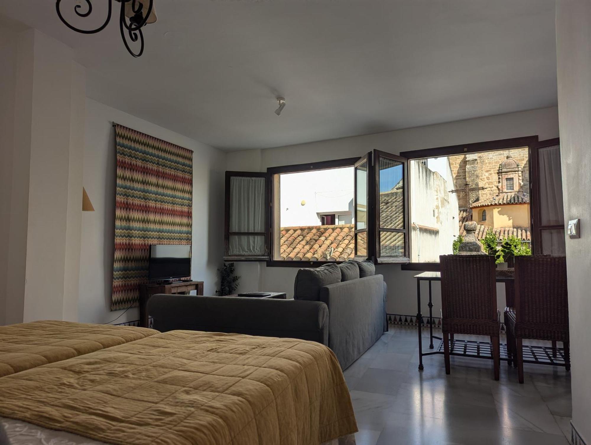 Apartamentos Plaza Cordoba Luaran gambar