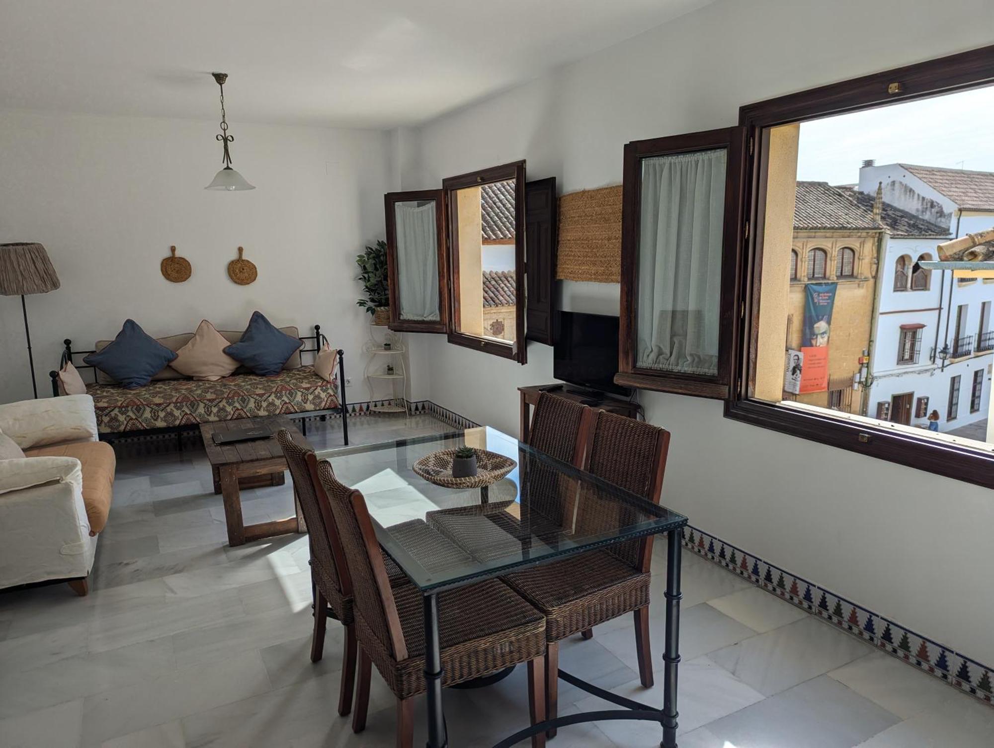 Apartamentos Plaza Cordoba Luaran gambar