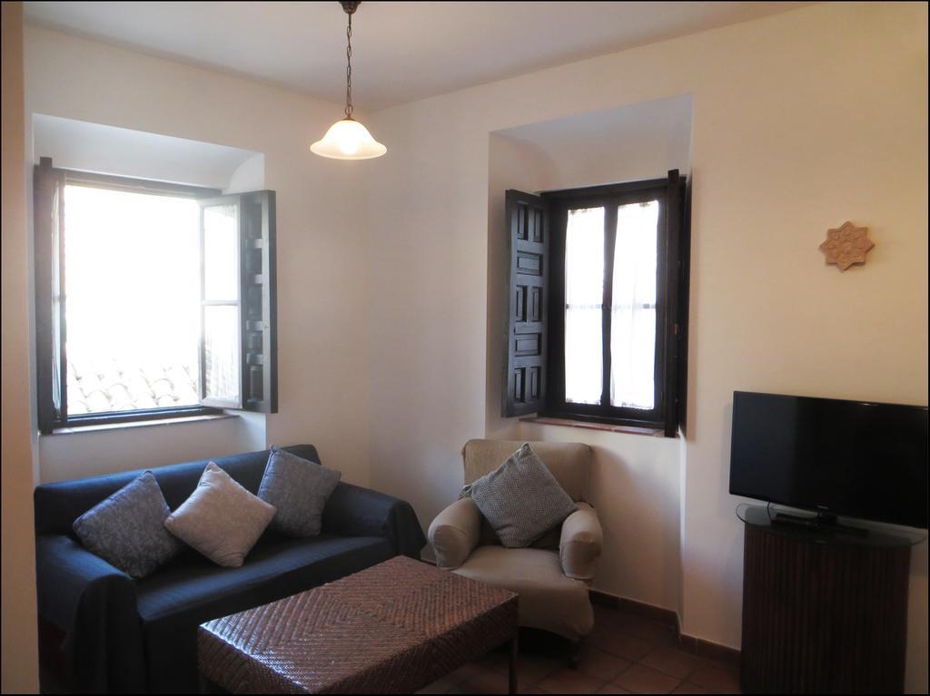 Apartamentos Plaza Cordoba Luaran gambar