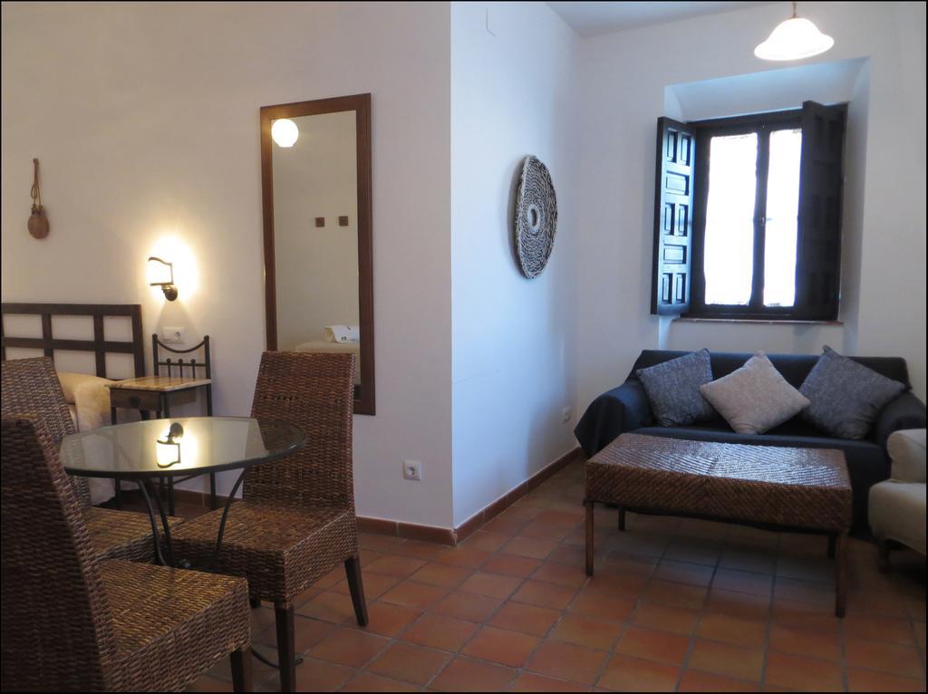 Apartamentos Plaza Cordoba Luaran gambar
