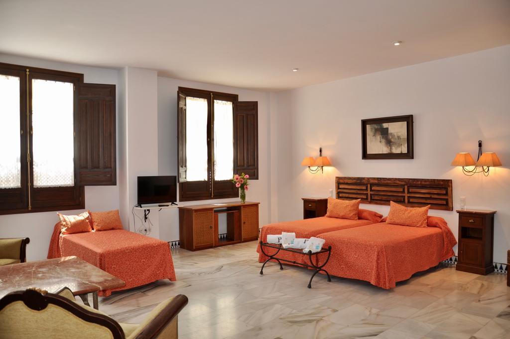 Apartamentos Plaza Cordoba Luaran gambar