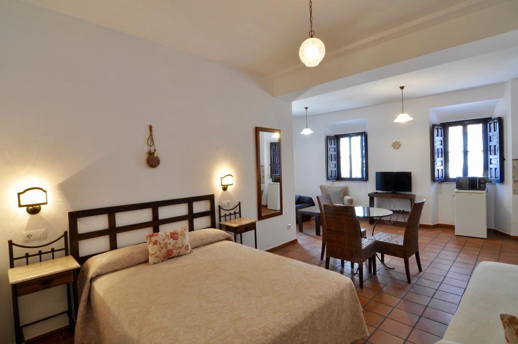 Apartamentos Plaza Cordoba Luaran gambar