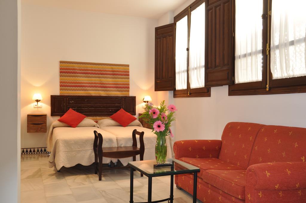 Apartamentos Plaza Cordoba Luaran gambar