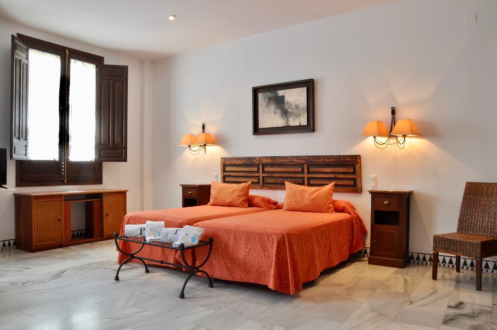 Apartamentos Plaza Cordoba Luaran gambar
