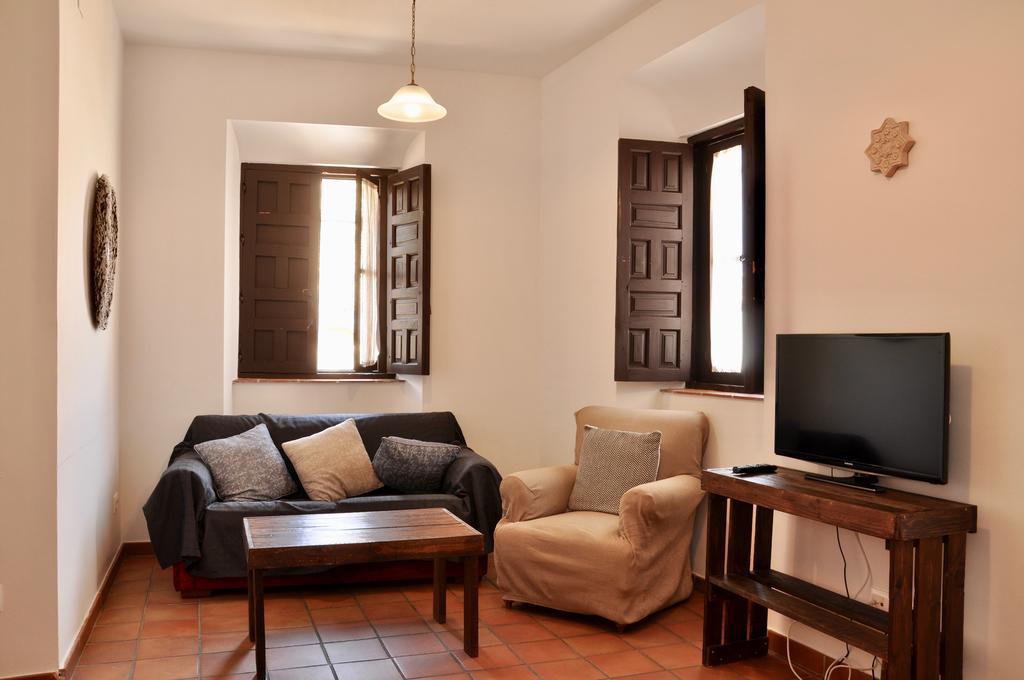 Apartamentos Plaza Cordoba Luaran gambar